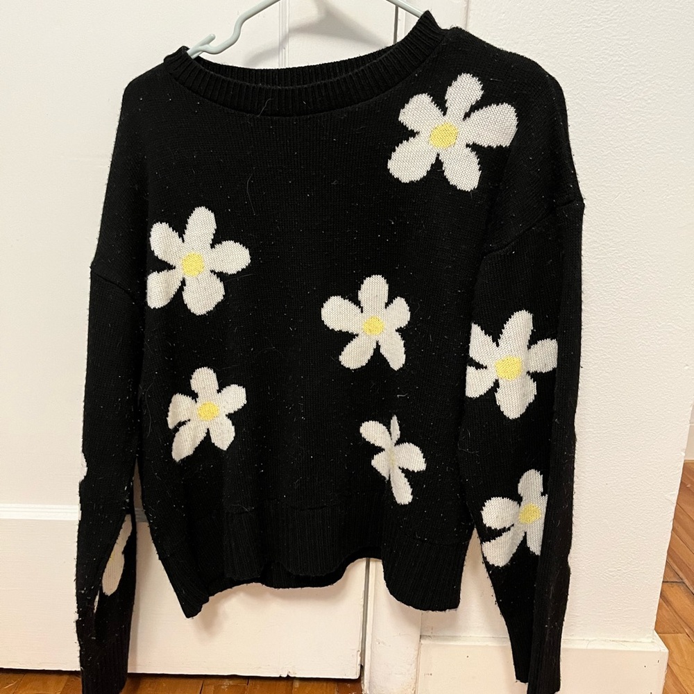 Daisy Flower Sweater - S / Black | Skinny Dip Skinnydip London